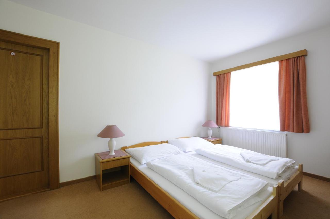 Horsky Pension Gendorf チェルニー・ドゥール 部屋 写真