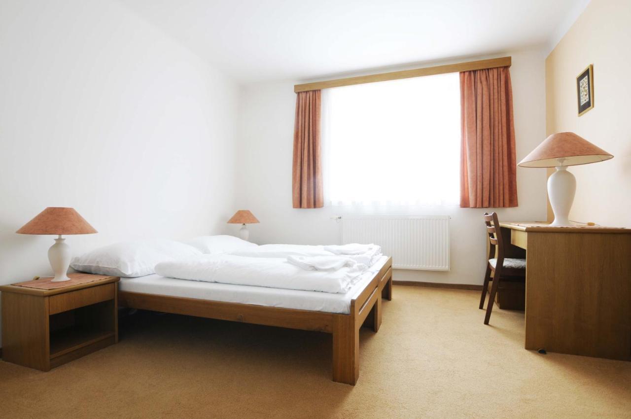 Horsky Pension Gendorf チェルニー・ドゥール 部屋 写真