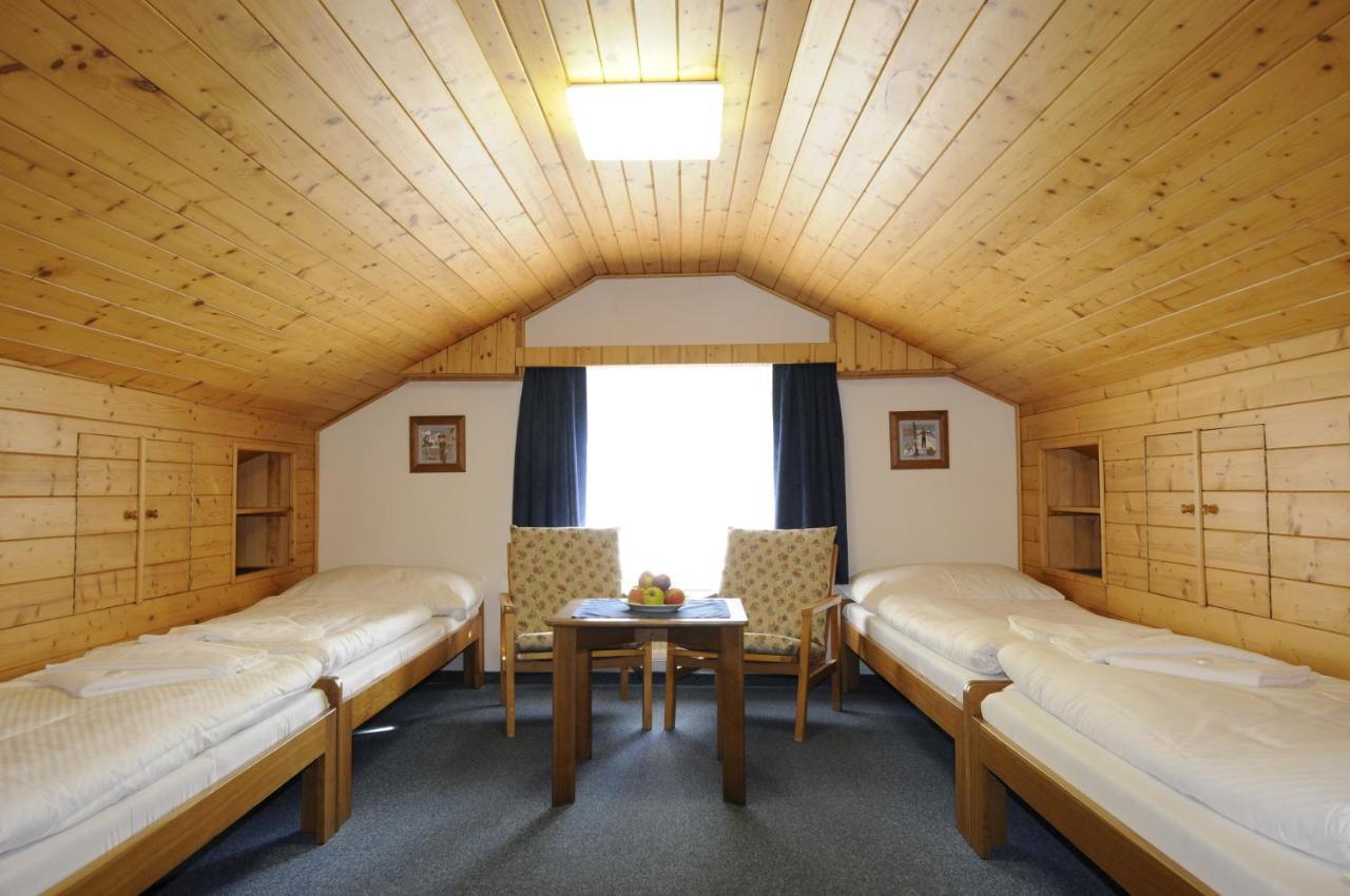Horsky Pension Gendorf チェルニー・ドゥール 部屋 写真